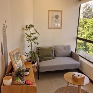 Sala de terapia para tratamiento de ansiedad y depresión en Providencia
